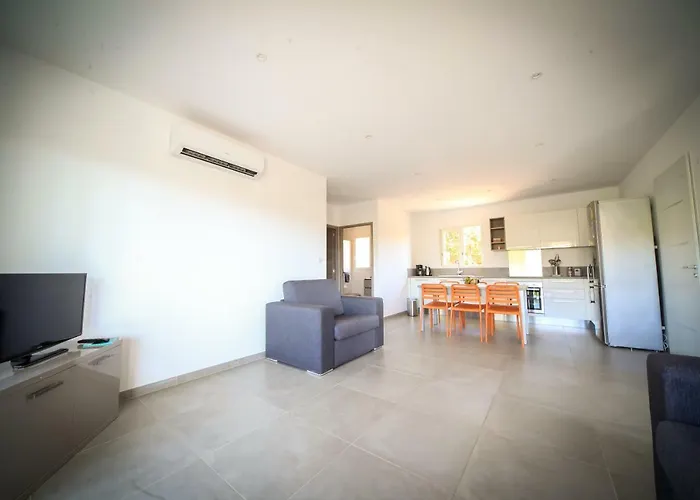 Sarl Valinco Locations 2 Olmeto (Corsica)